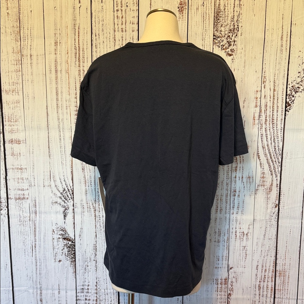 Calvin Klein Men's Dark Graphic‎ Tee - Picture 3 of 6